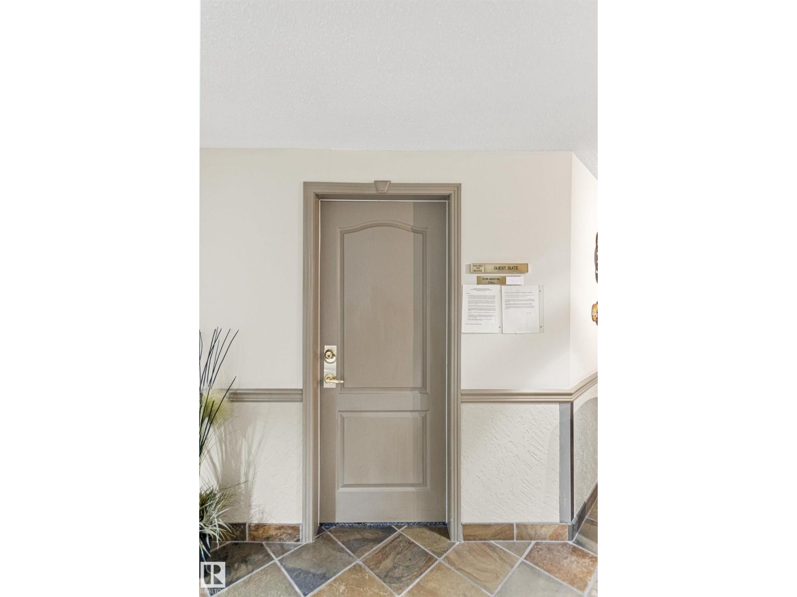 #203 8956 156 ST NW - 36