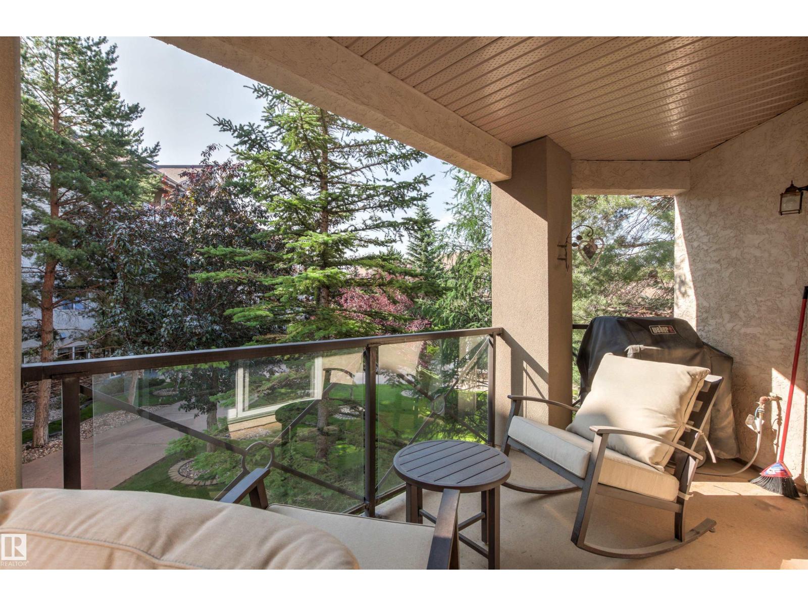 #203 8956 156 ST NW - 33
