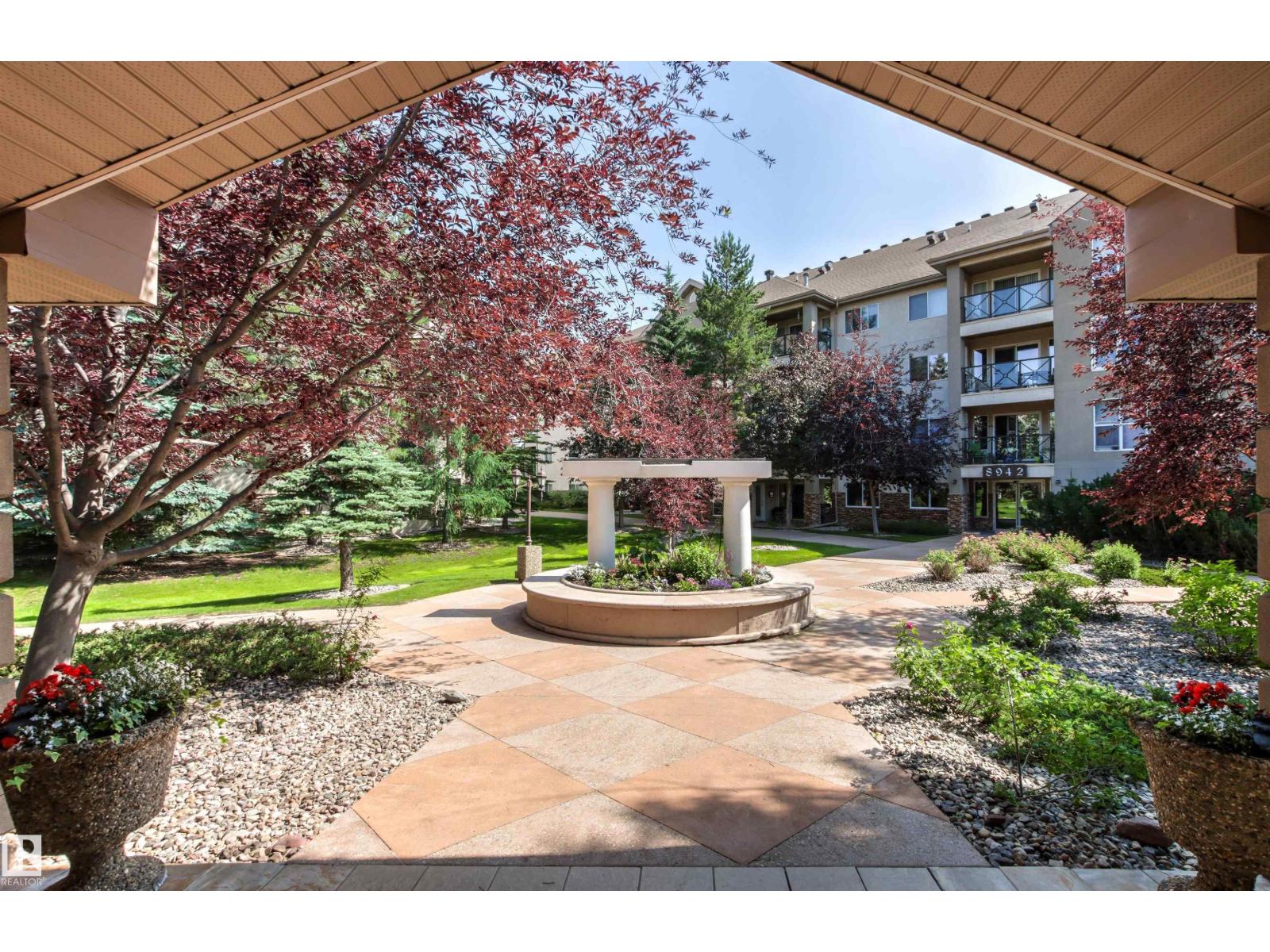 #203 8956 156 ST NW - 43