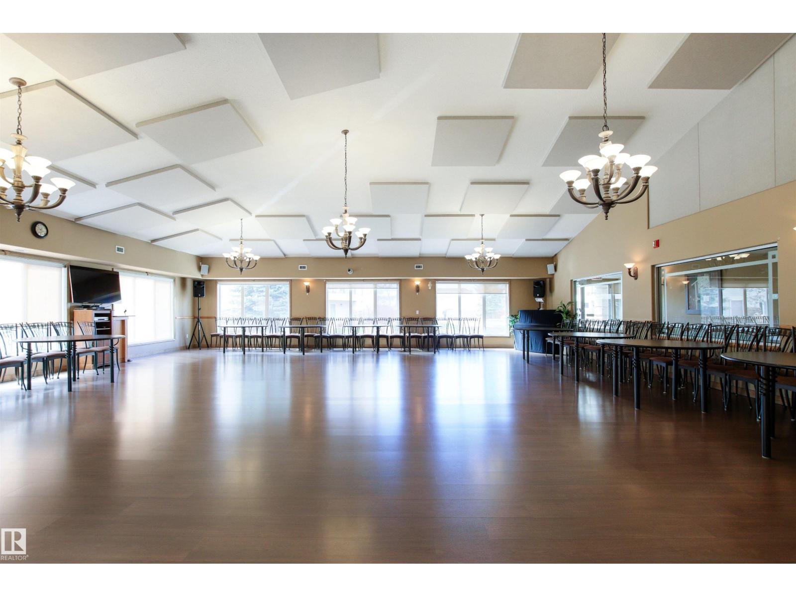 #203 8956 156 ST NW - 50