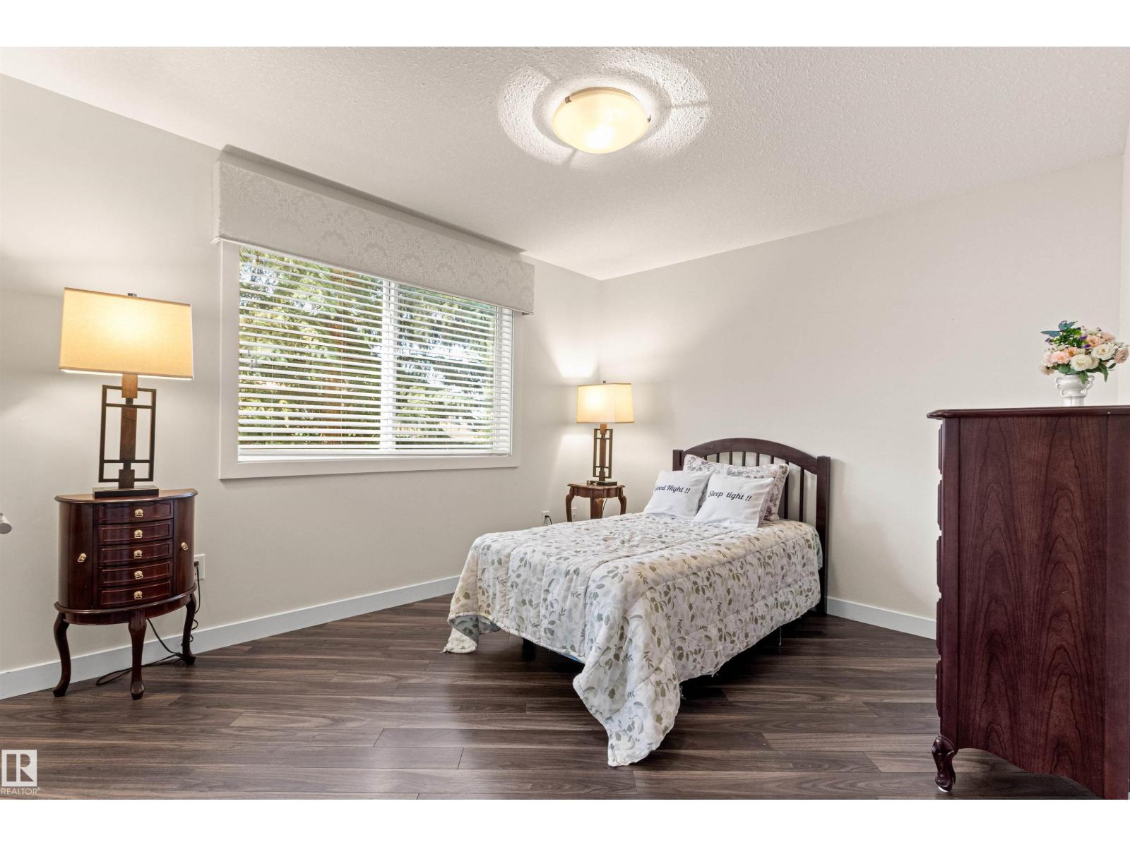 #203 8956 156 ST NW - 27