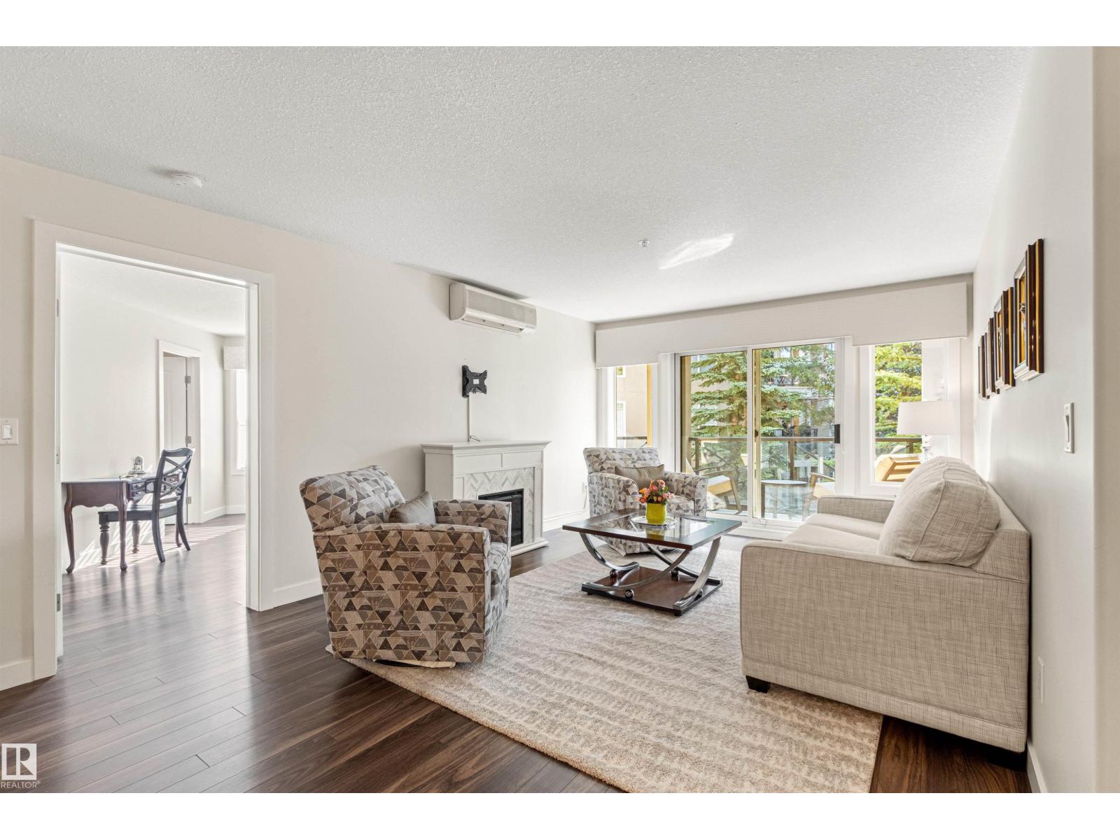#203 8956 156 ST NW - 15