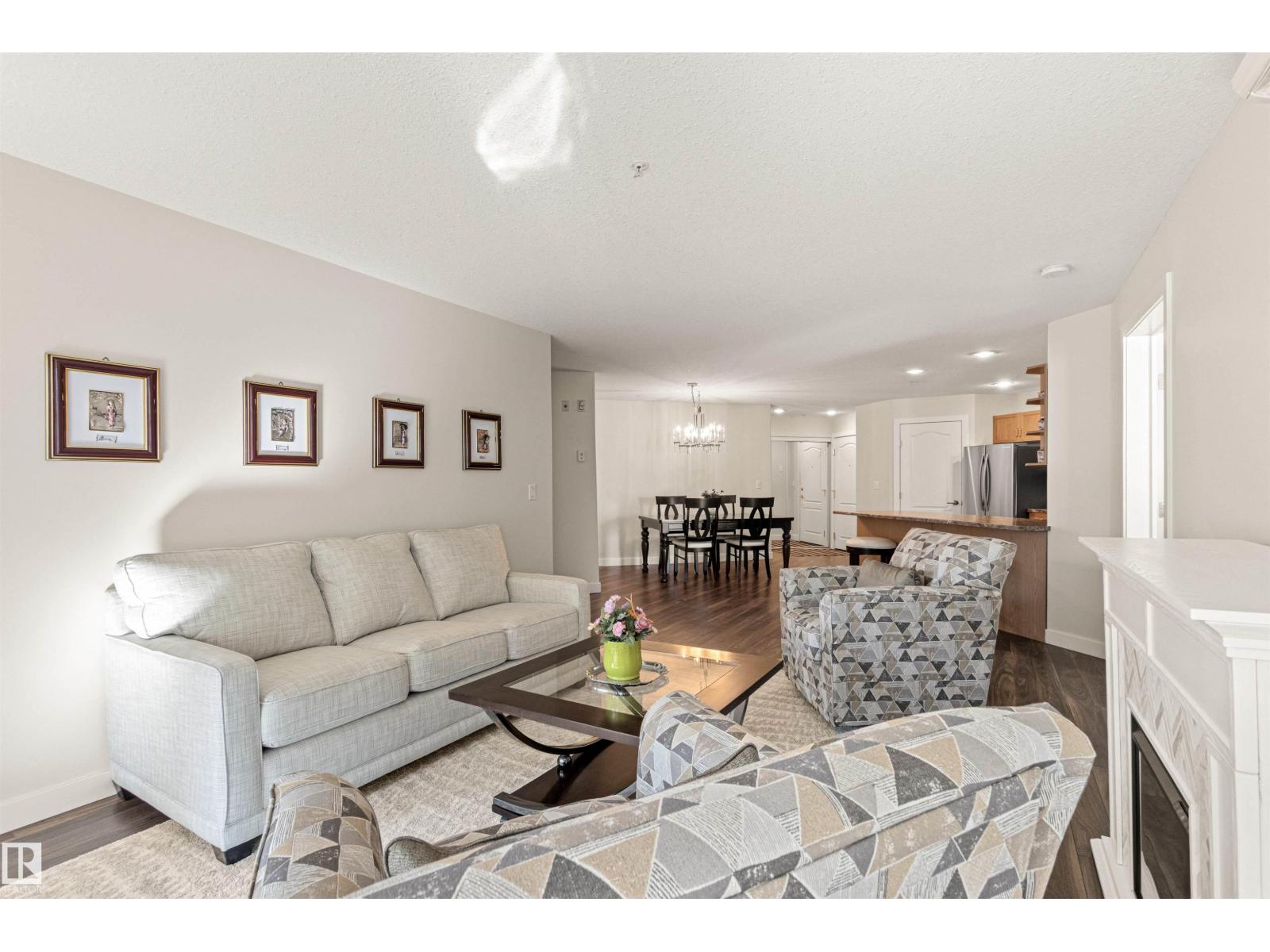 #203 8956 156 ST NW - 17
