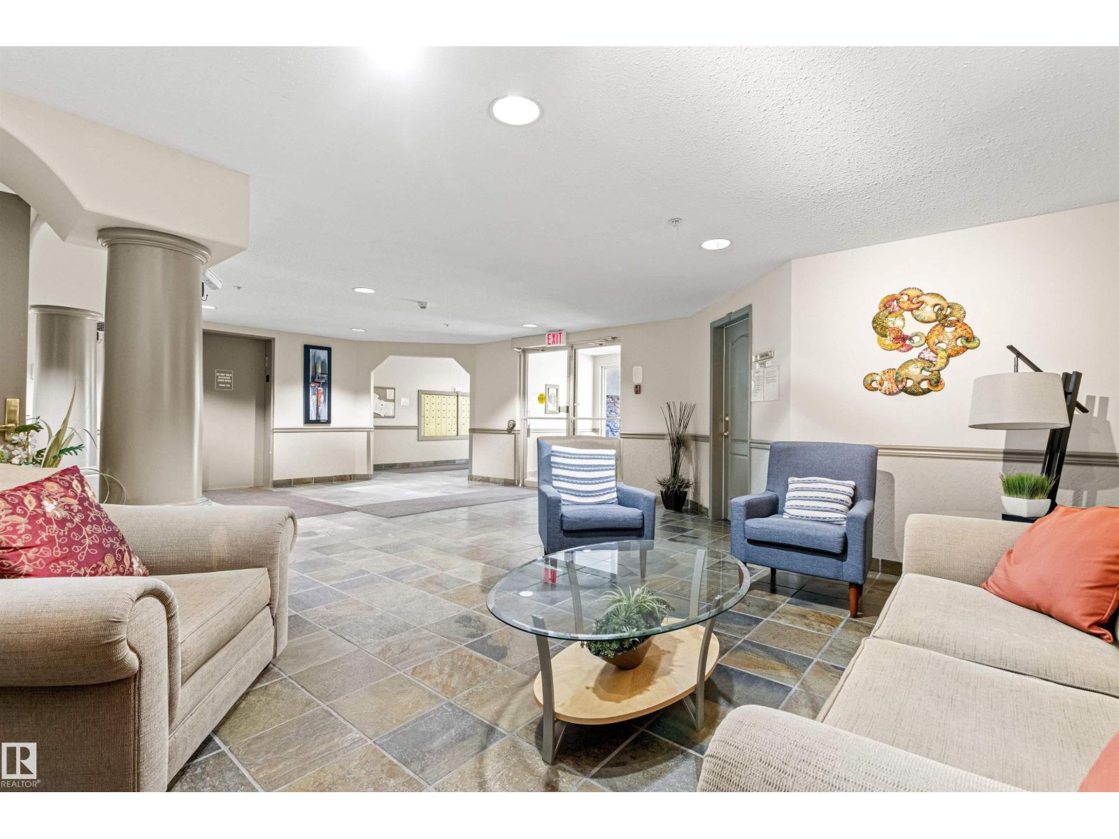 #203 8956 156 ST NW - 4