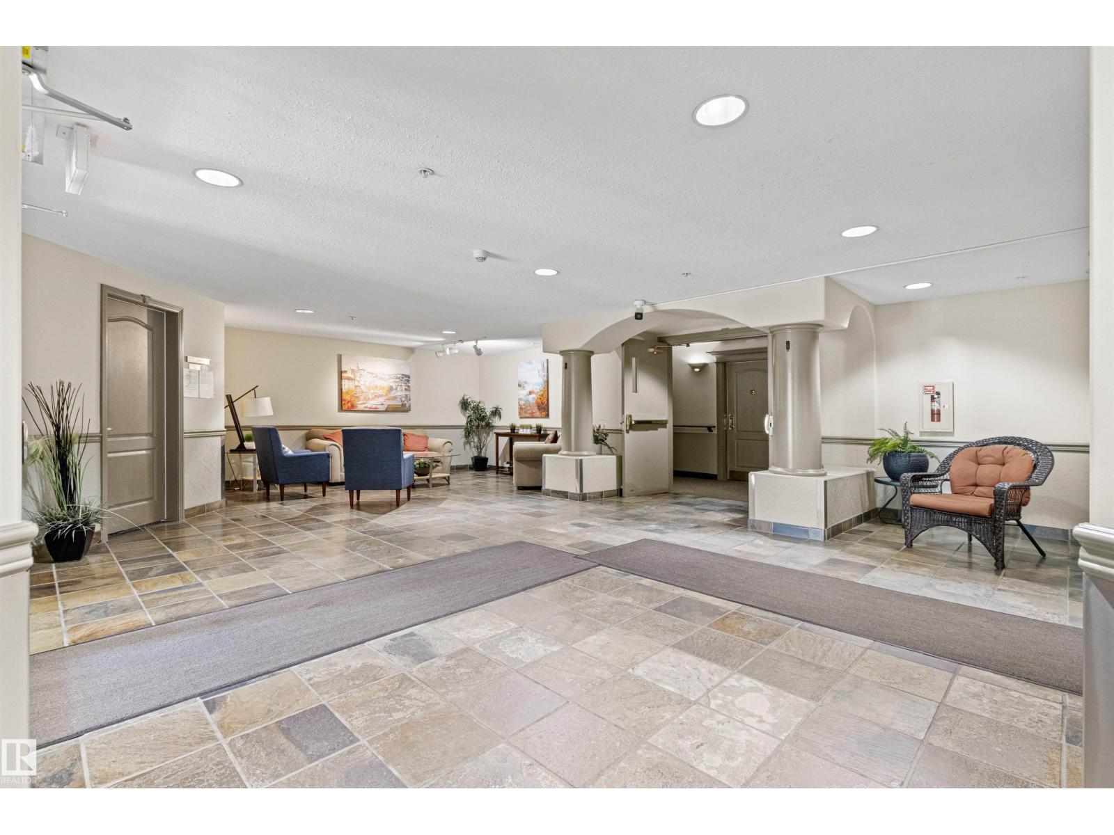 #203 8956 156 ST NW - 2