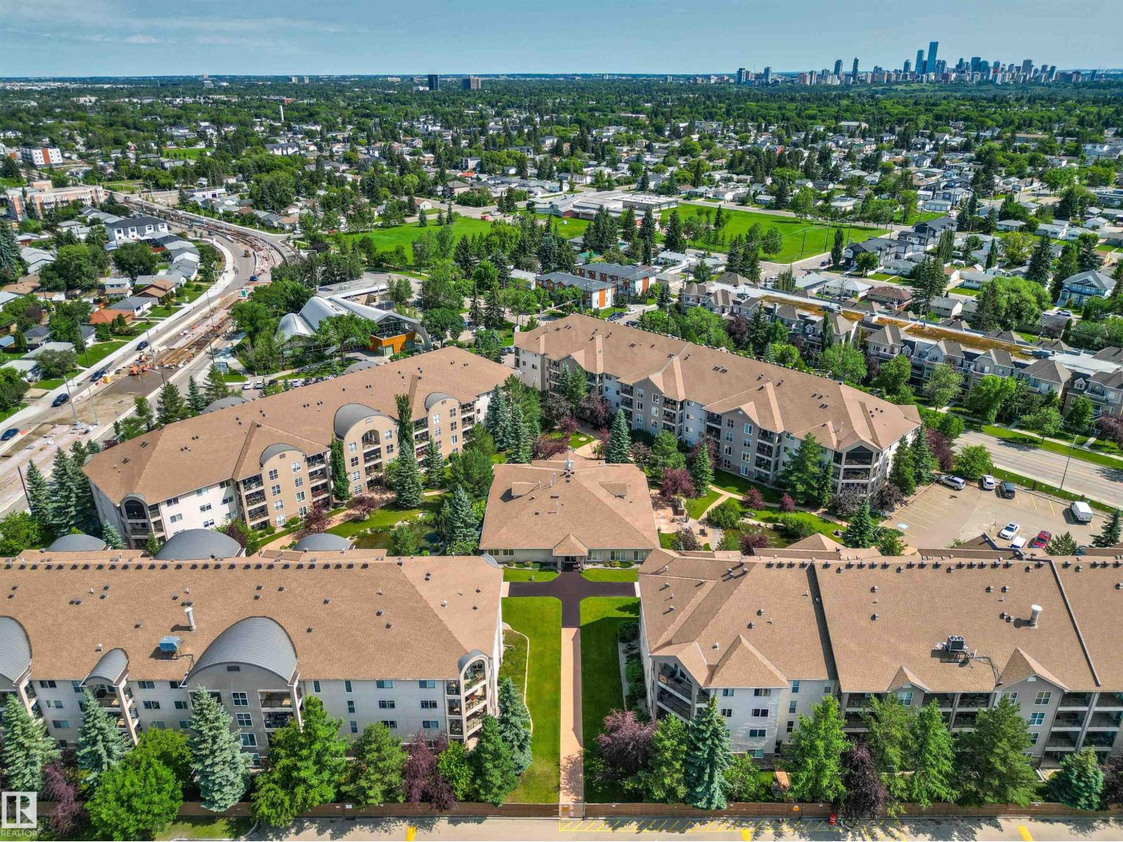 #203 8956 156 ST NW - 38