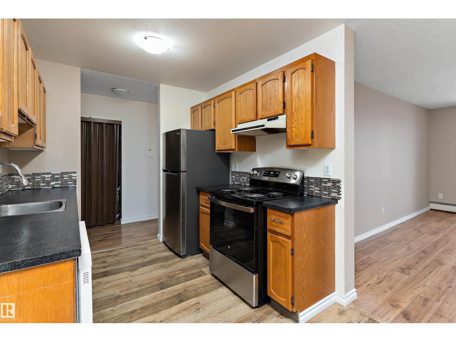 #407 3610 43 AV NW - 9