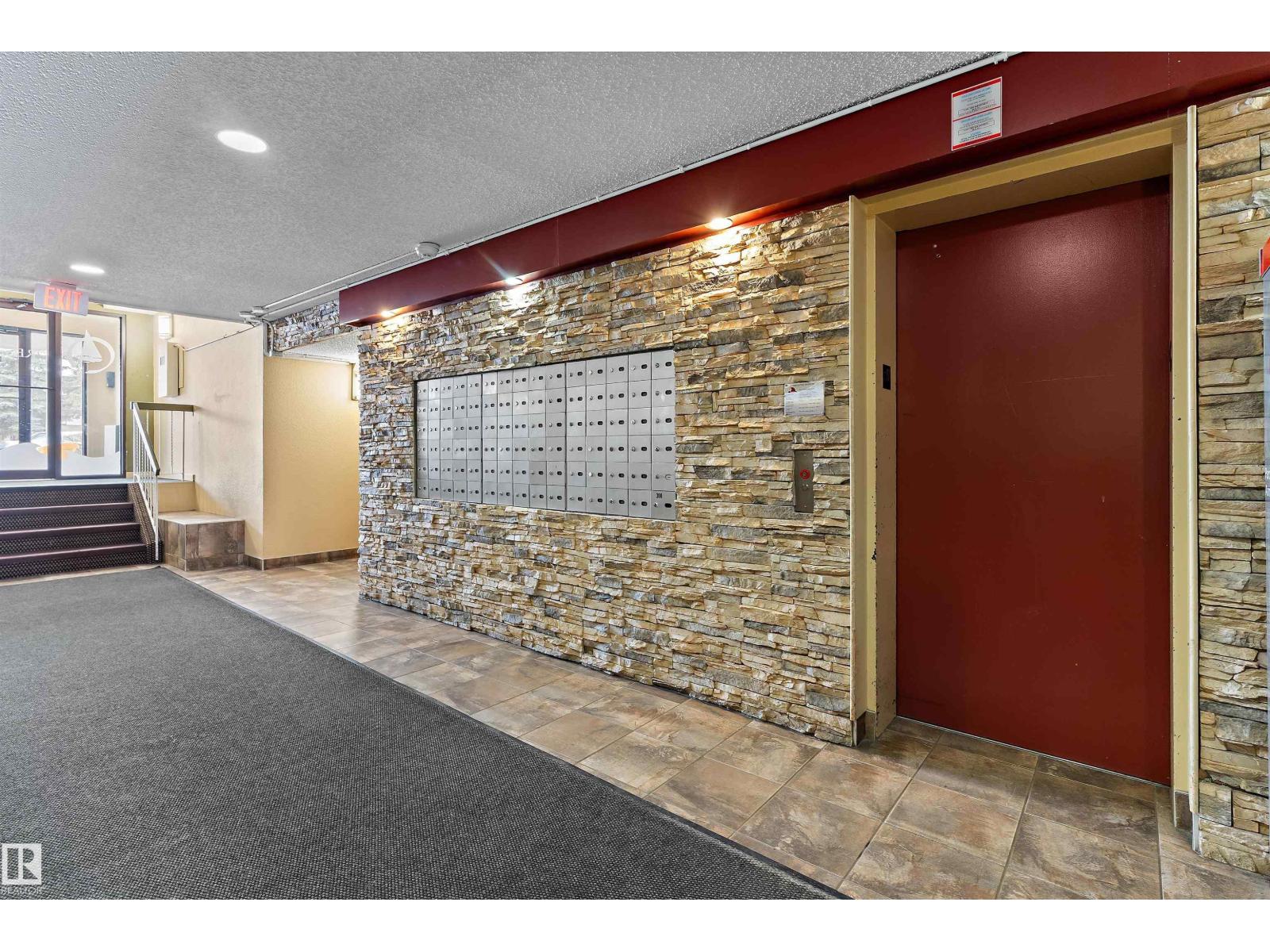 #407 3610 43 AV NW - 4