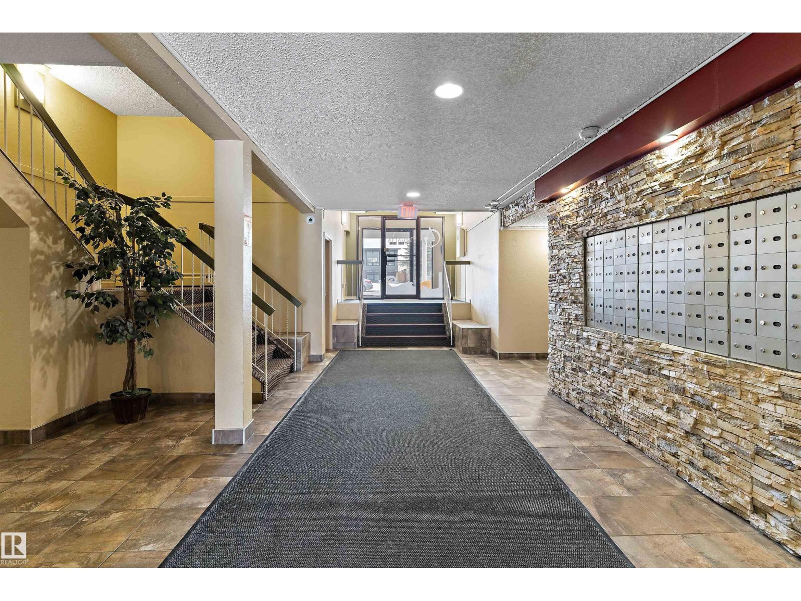 #407 3610 43 AV NW - 2