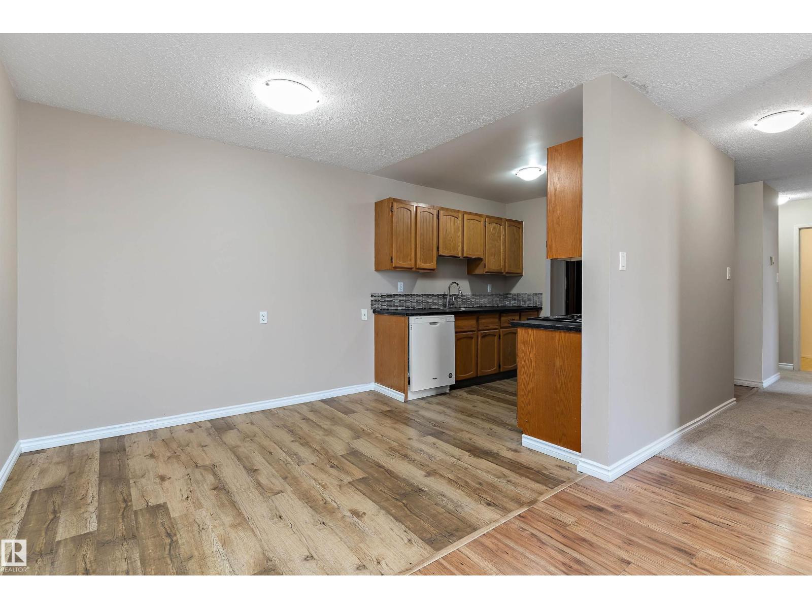 #407 3610 43 AV NW - 10