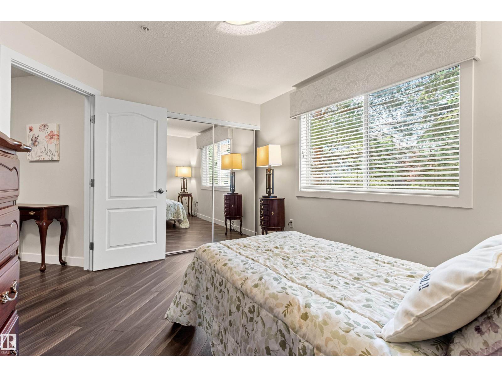 #203 8956 156 ST NW - 28