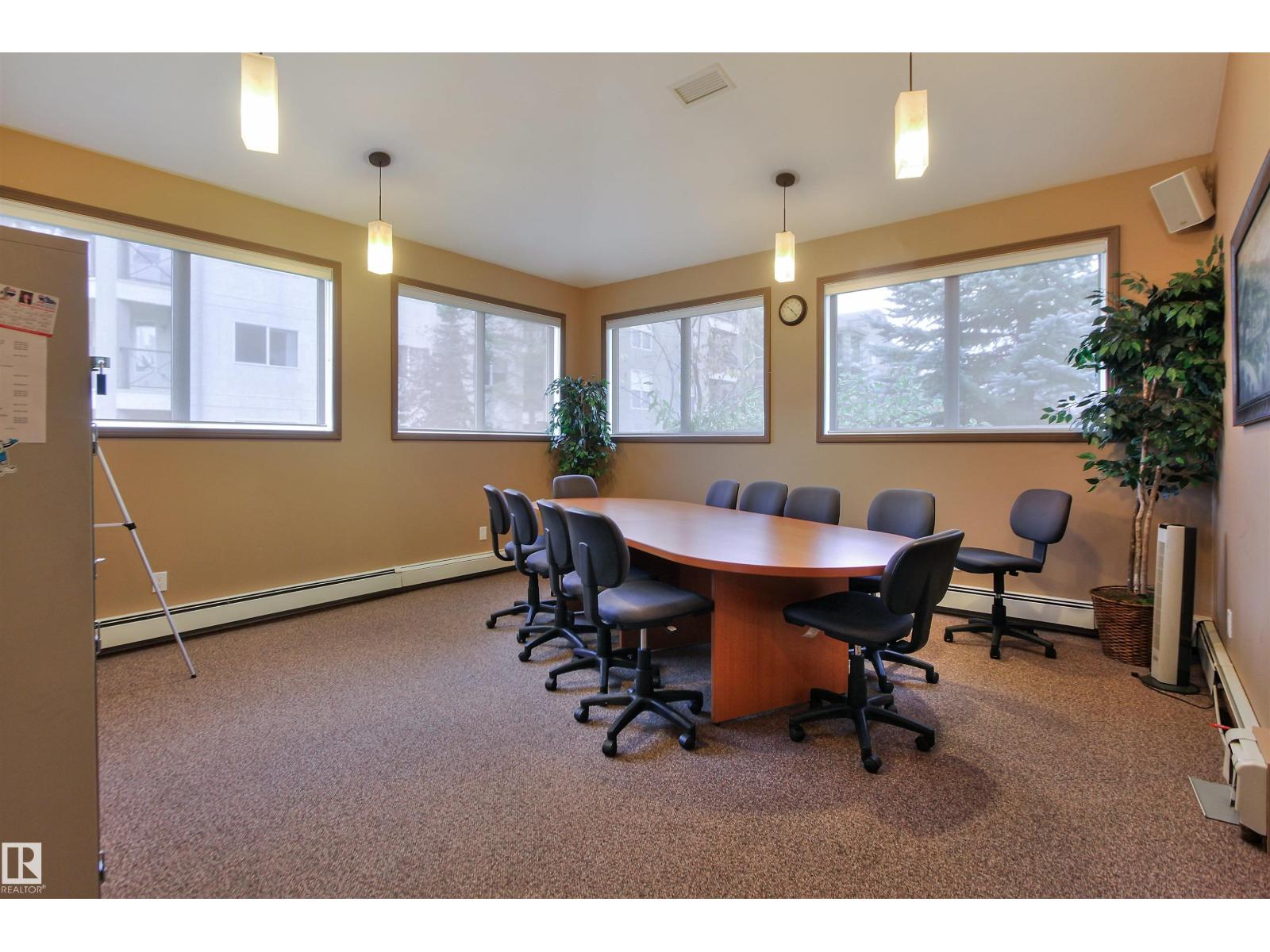 #203 8956 156 ST NW - 55