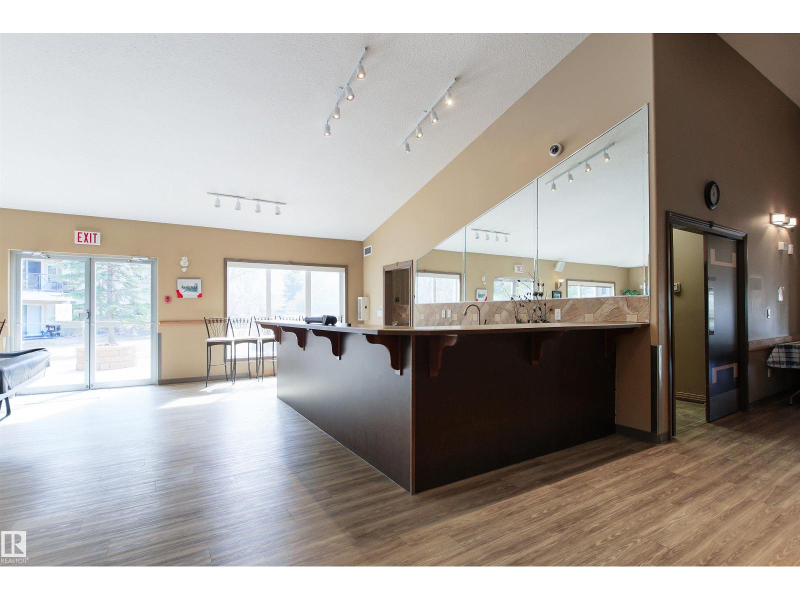 #203 8956 156 ST NW - 47