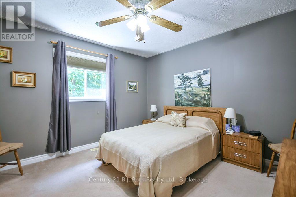 59 ANDERSON CRESCENT - 14
