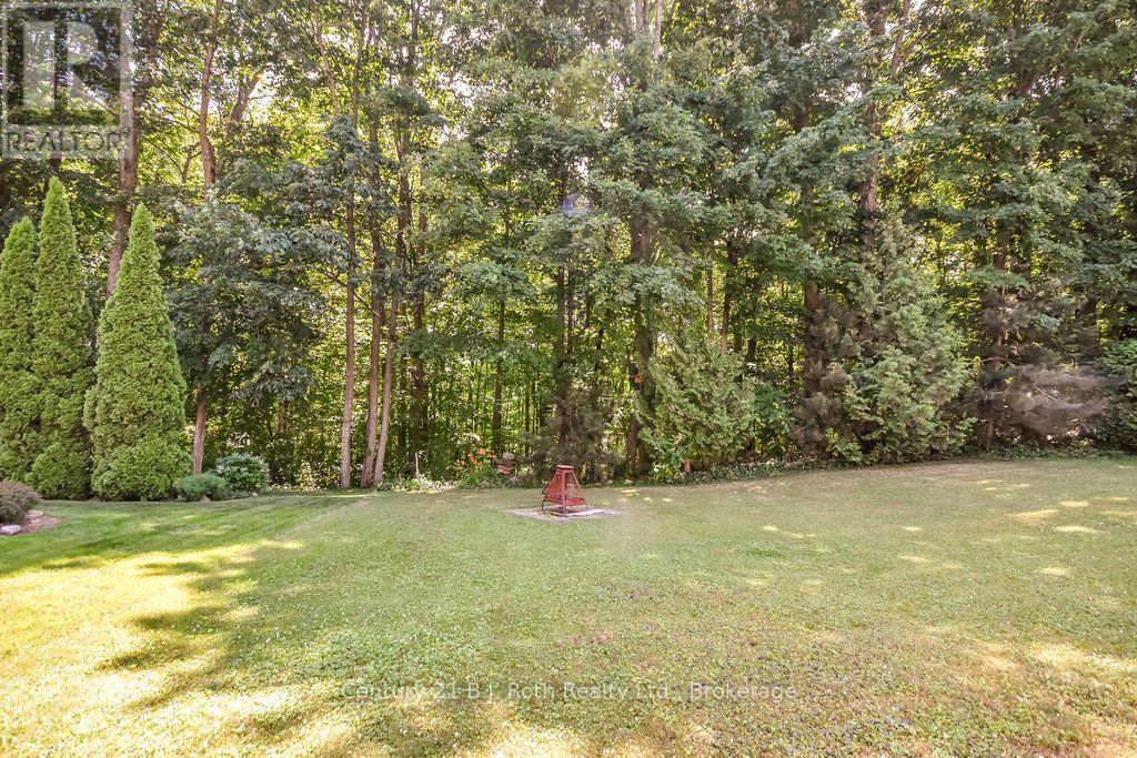 59 ANDERSON CRESCENT - 27