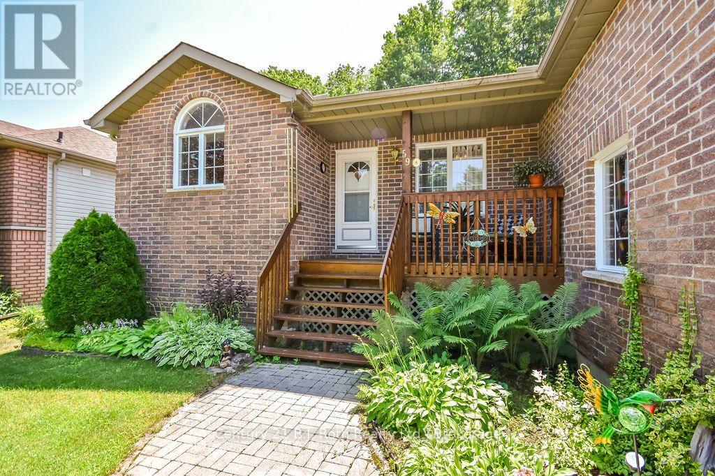 59 ANDERSON CRESCENT - 3