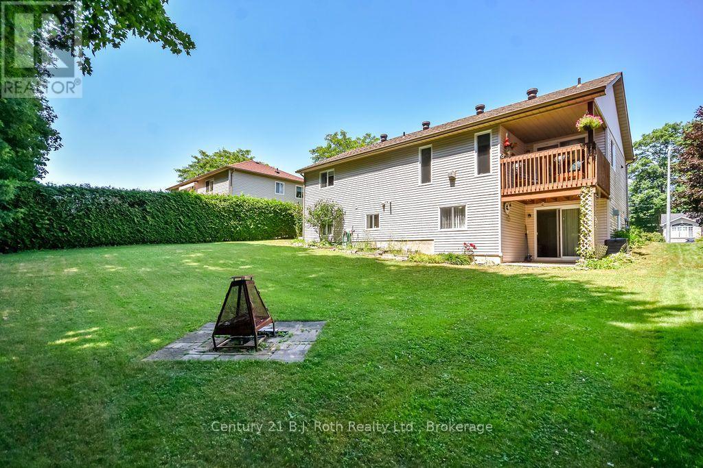 59 ANDERSON CRESCENT - 30