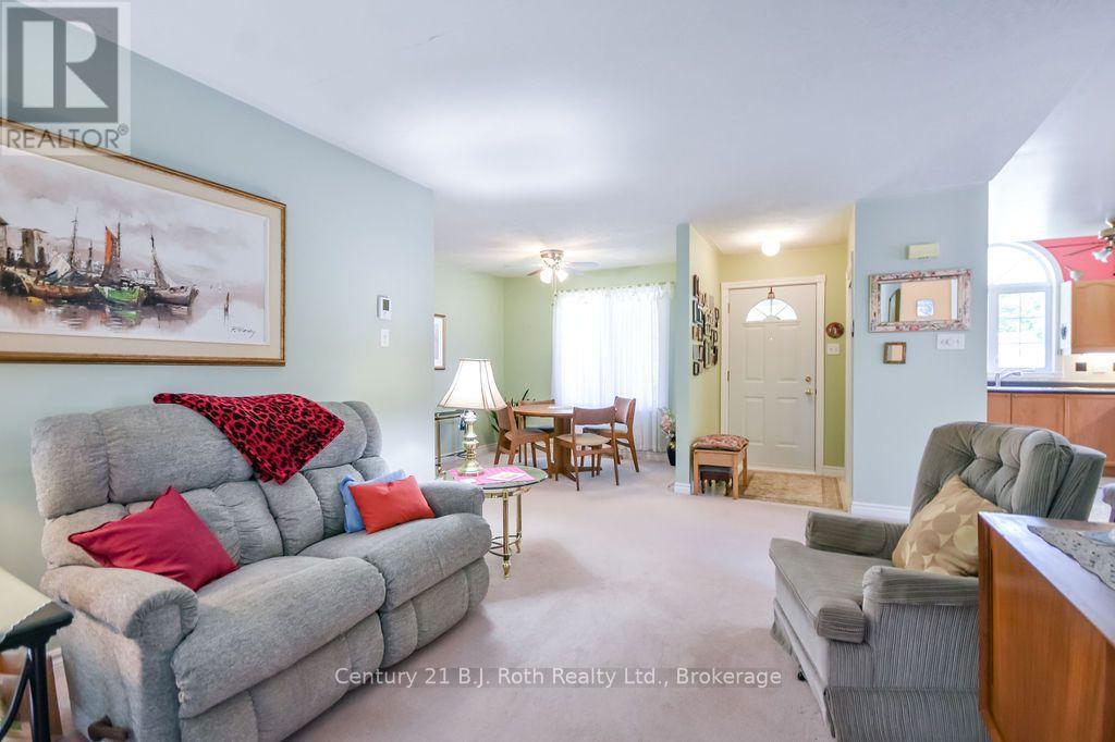 59 ANDERSON CRESCENT - 8
