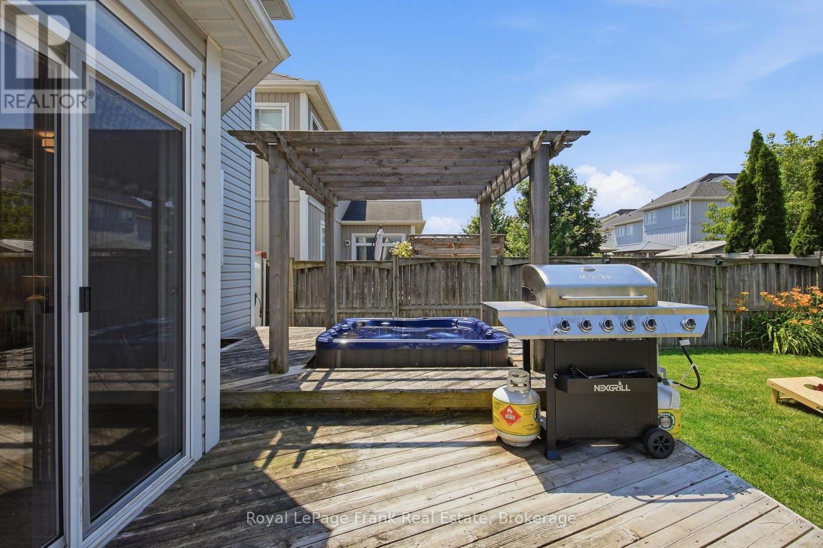 12 PRINCETON COURT - 37