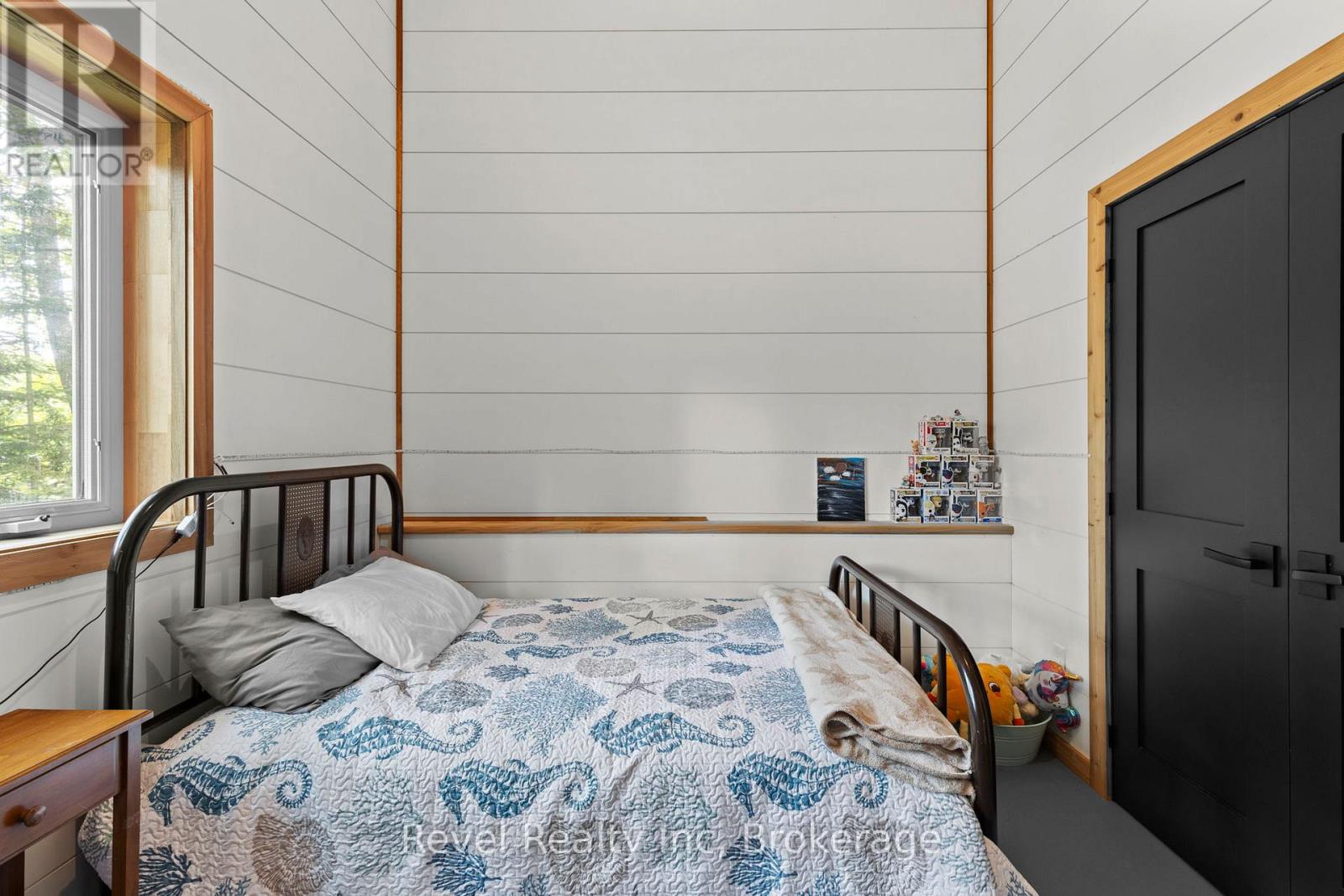 30 SPARROW ROAD - 25
