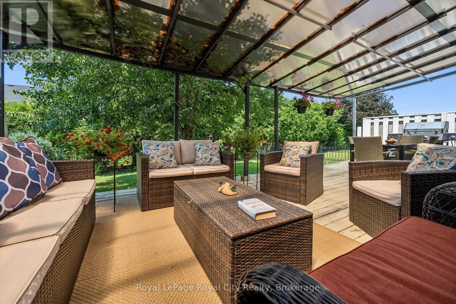 291 BAMFORD DRIVE - 36