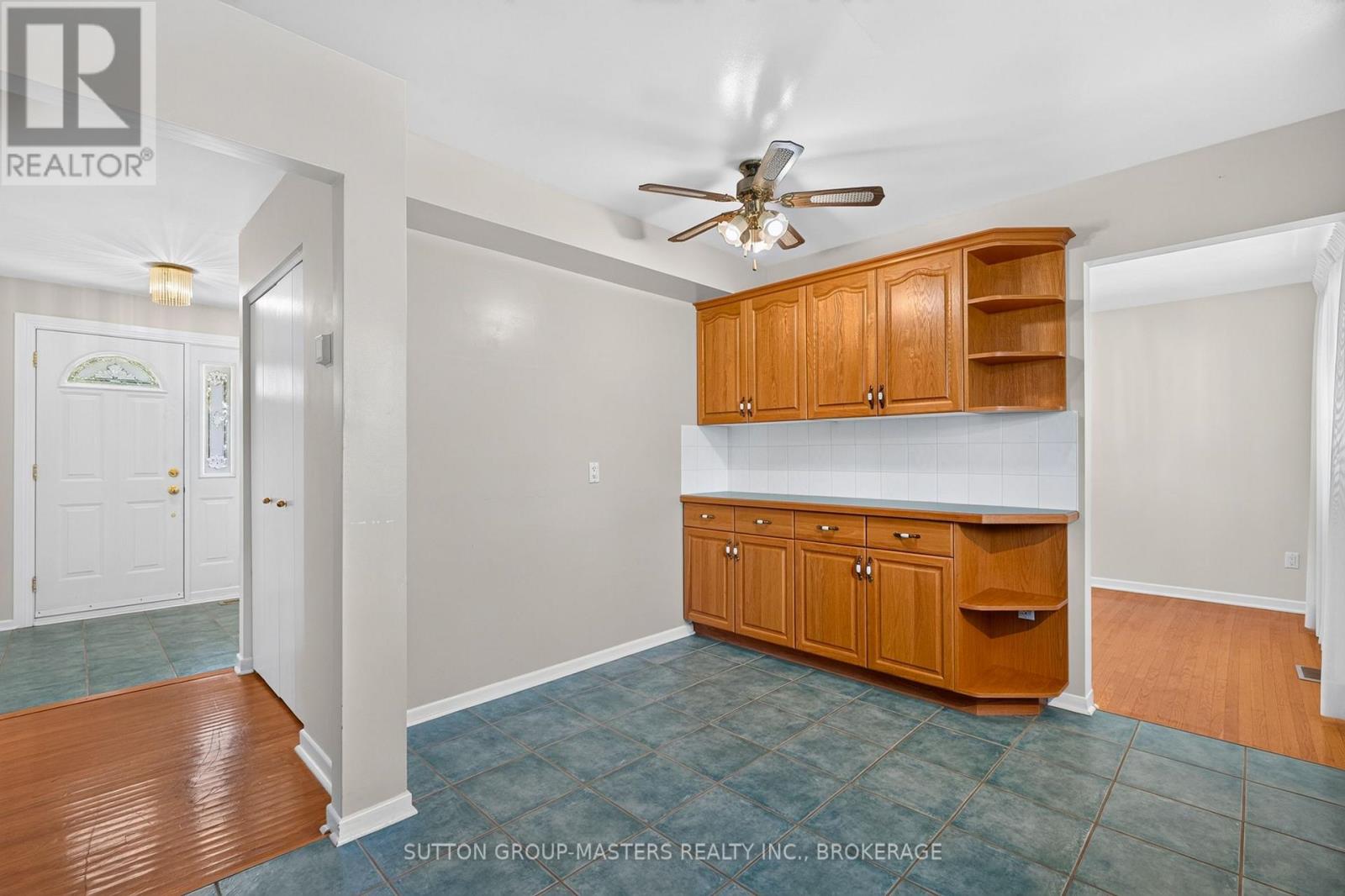 810 HAVERHILL DRIVE - 10
