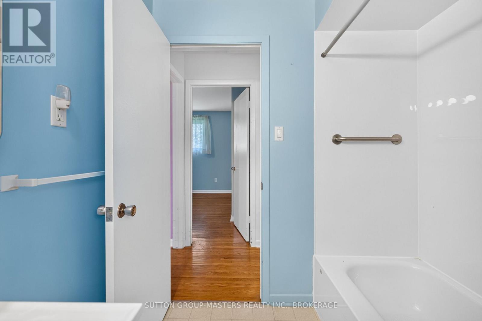810 HAVERHILL DRIVE - 25
