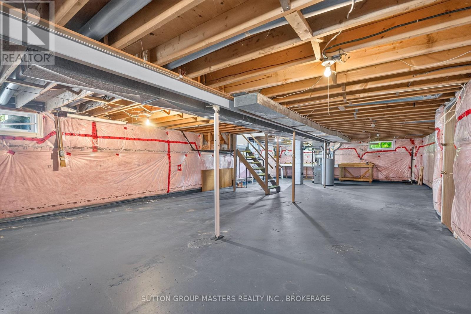 810 HAVERHILL DRIVE - 32