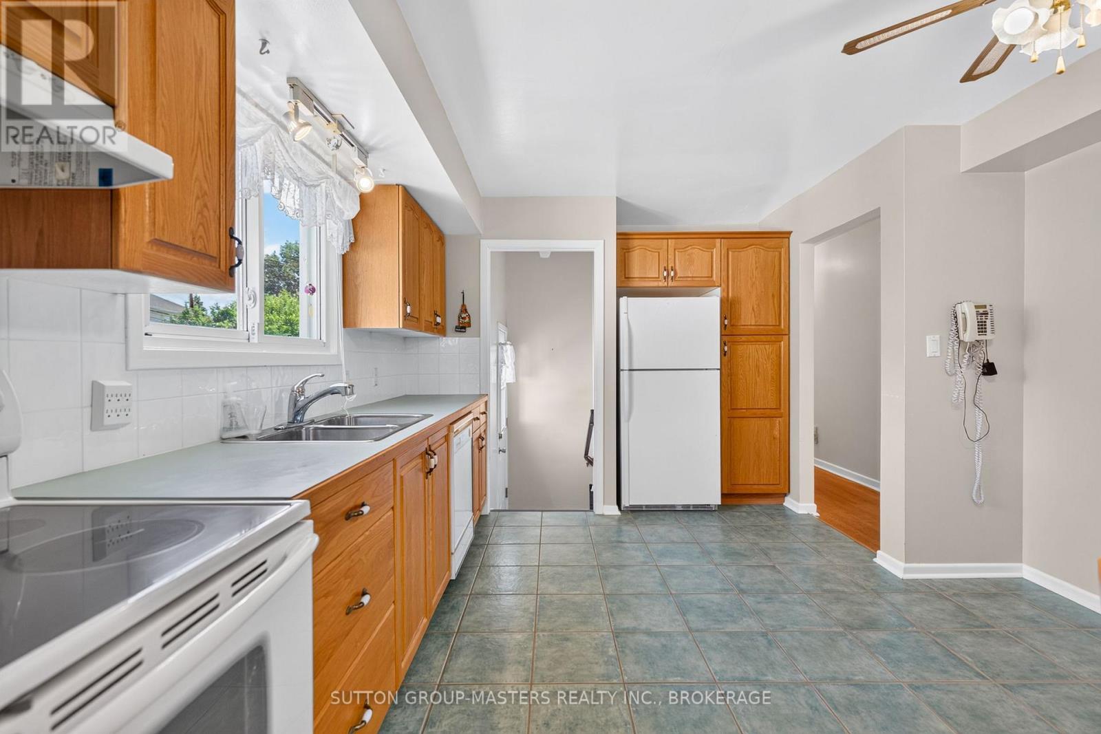 810 HAVERHILL DRIVE - 7