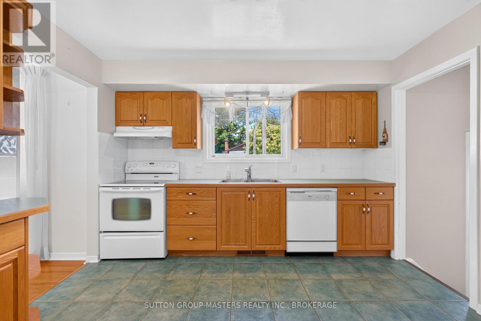 810 HAVERHILL DRIVE - 8