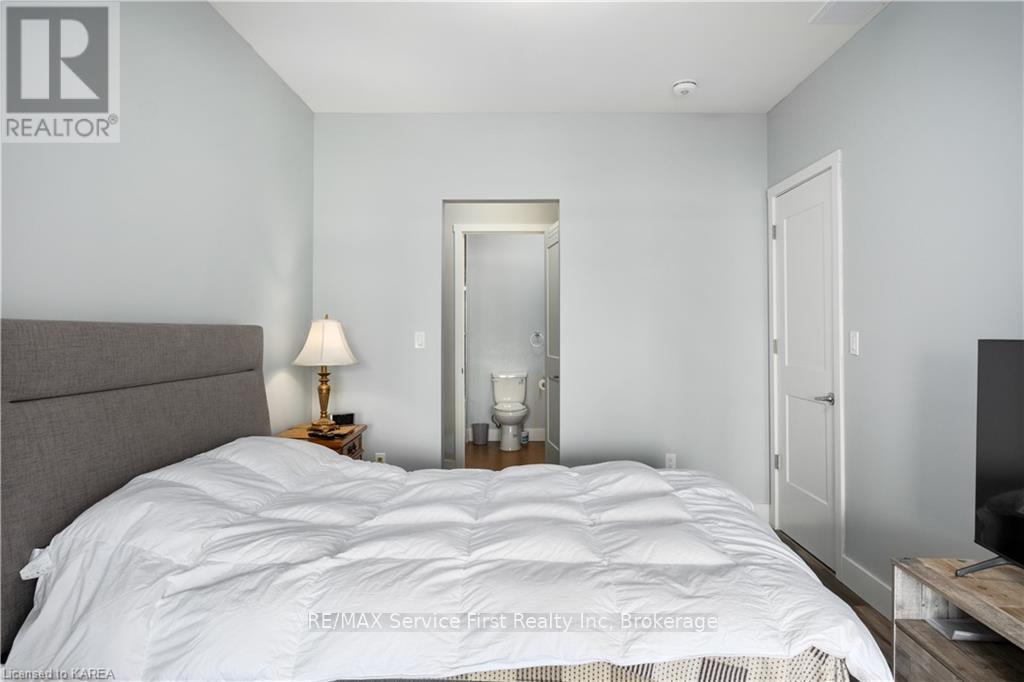 #206 130 WATER STREET - 22
