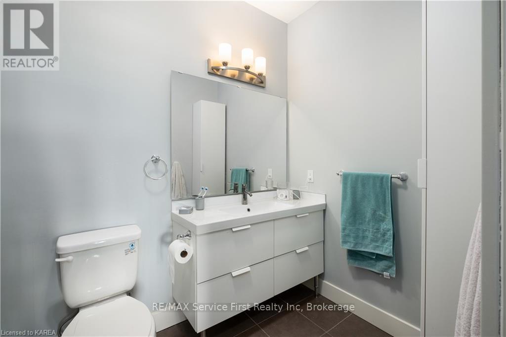 #206 130 WATER STREET - 24