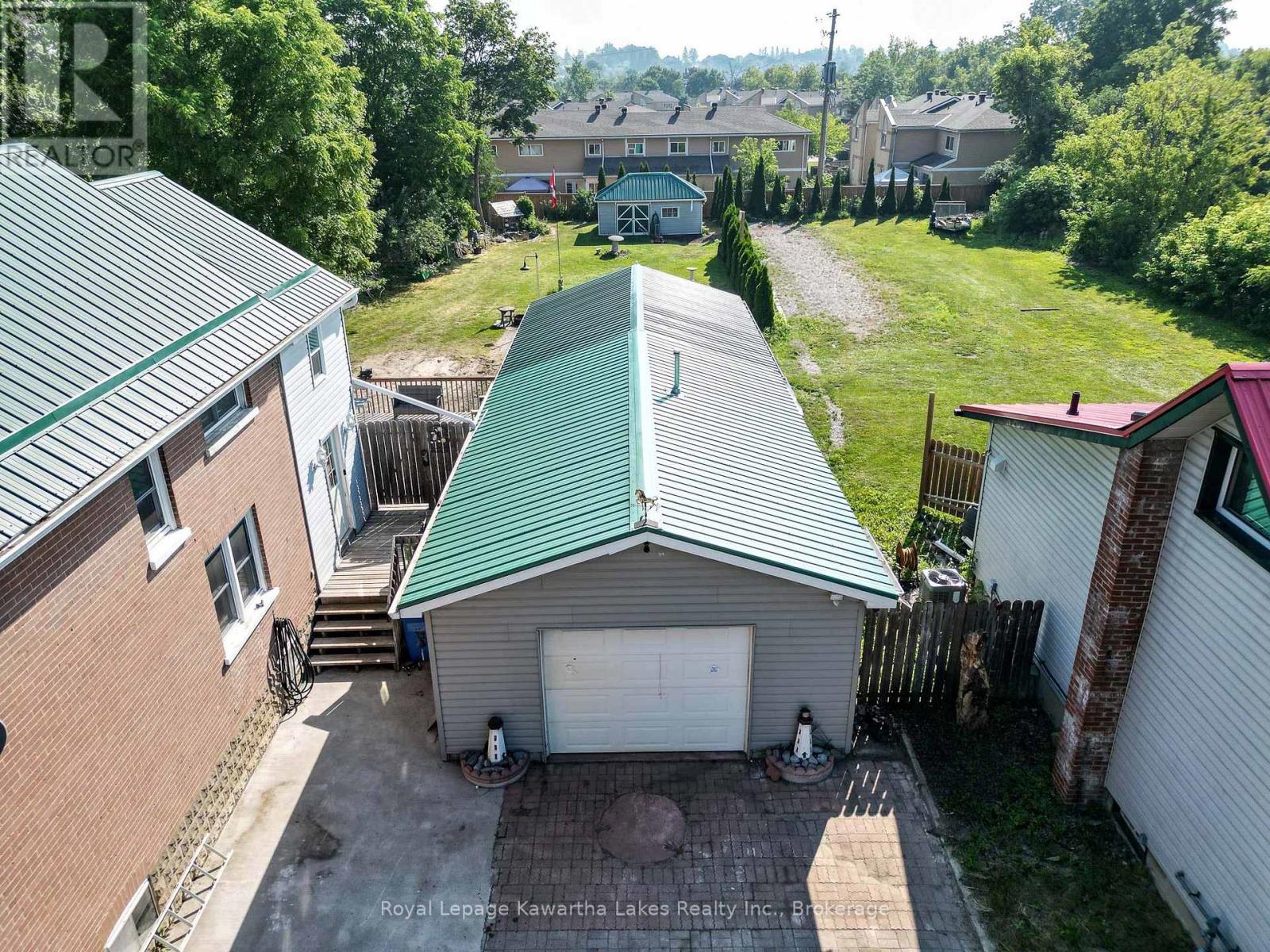 6 WOLFE STREET - 32