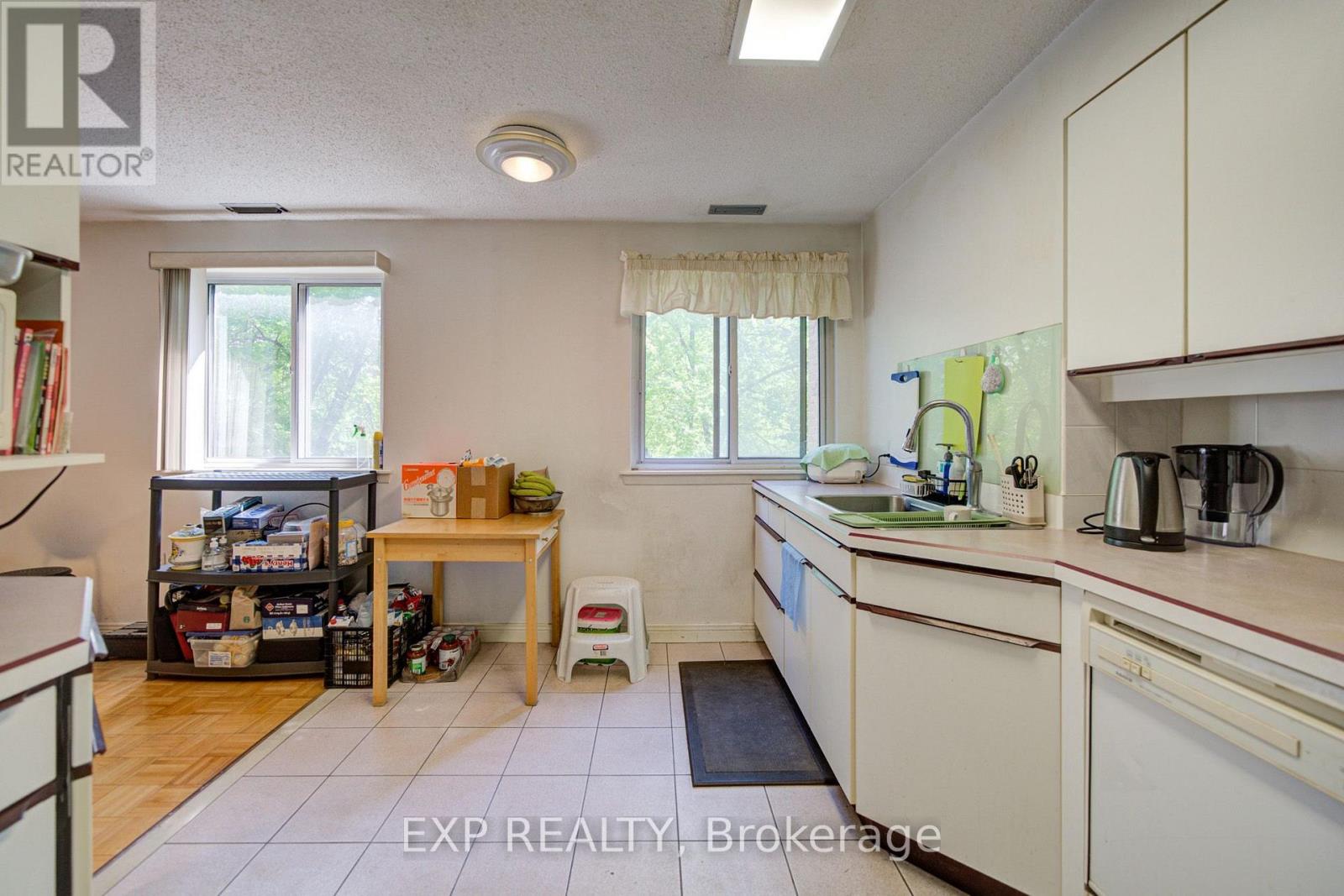 #220 4001 DON MILLS ROAD - 18