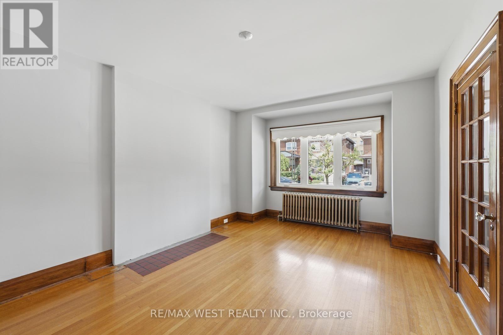 280 WESTMOUNT AVENUE - 4