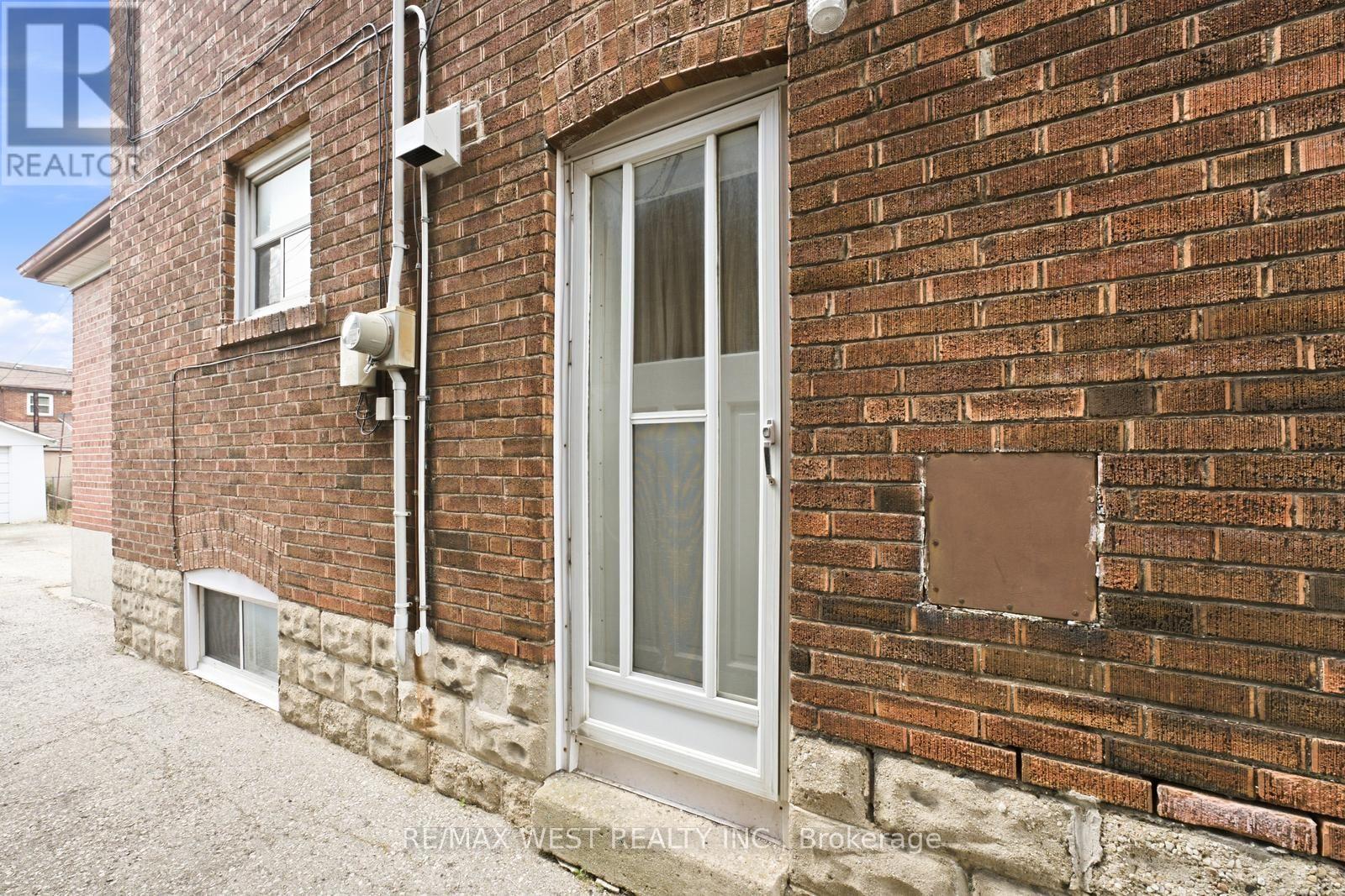 280 WESTMOUNT AVENUE - 45