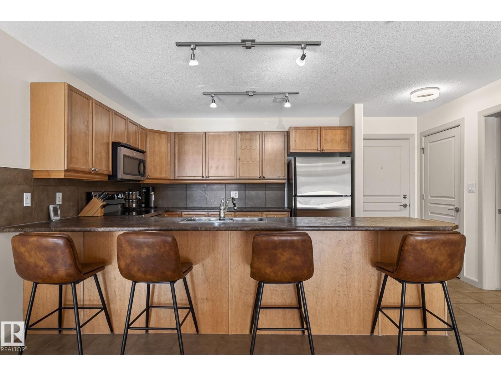 #222 400 PALISADES WY - 4