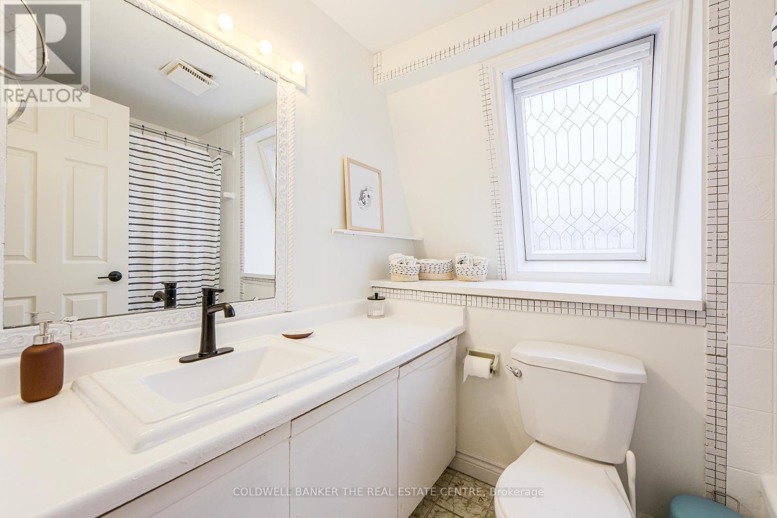 #6 45 BIRCHMOUNT ROAD - 28