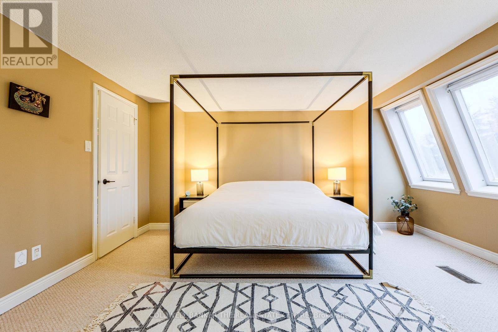 #6 45 BIRCHMOUNT ROAD - 30