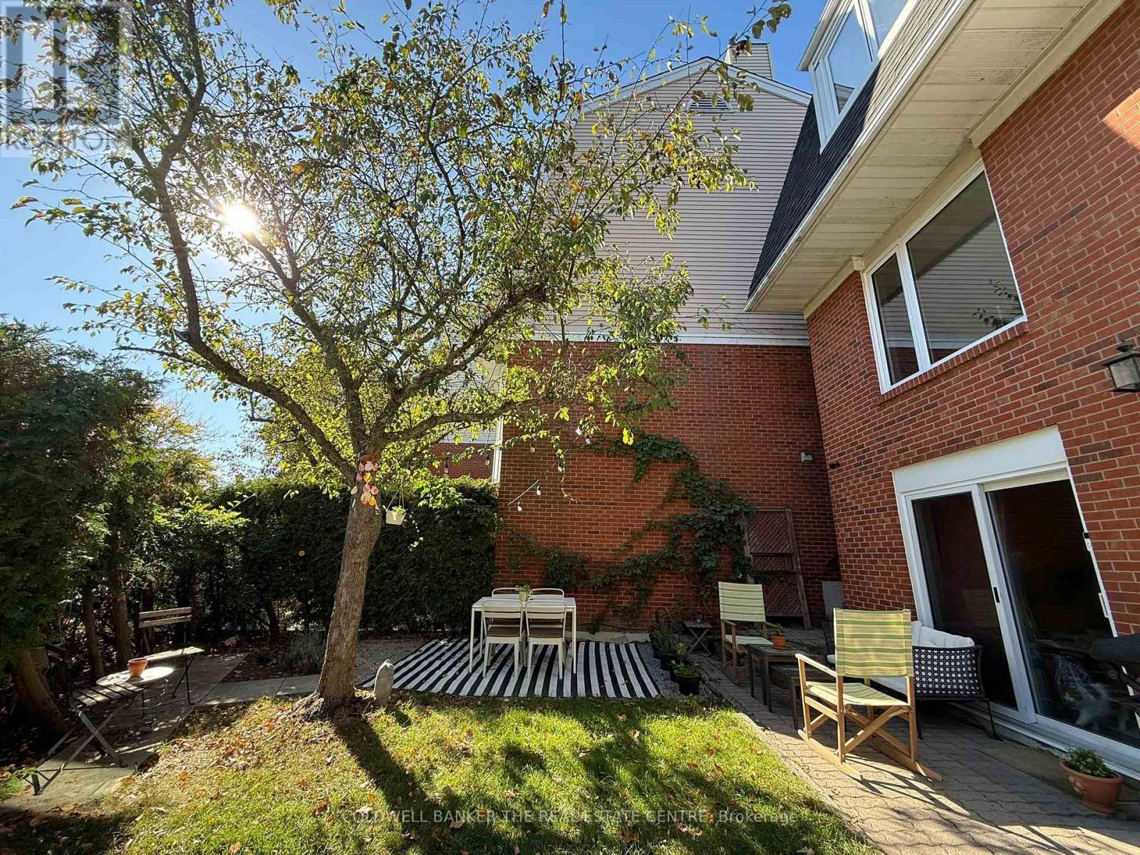 #6 45 BIRCHMOUNT ROAD - 38