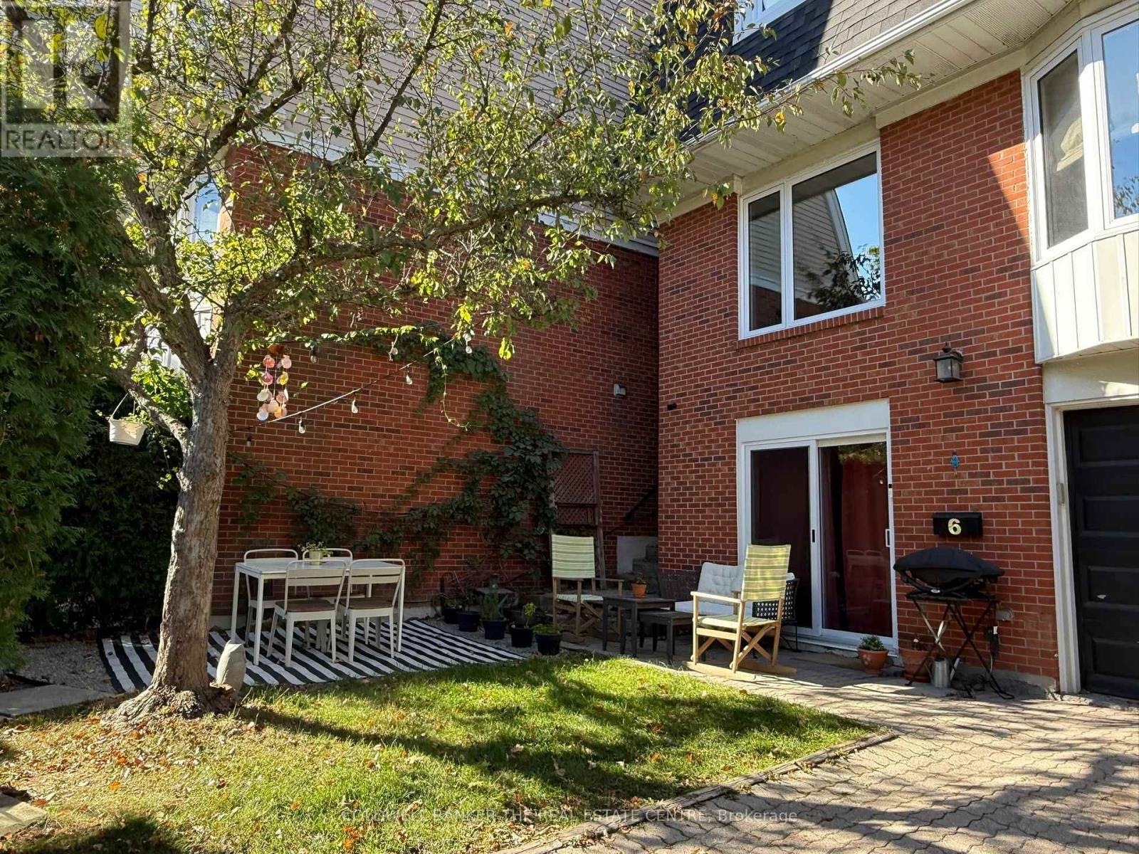 #6 45 BIRCHMOUNT ROAD - 39