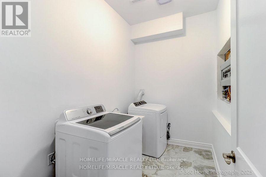 688A MIDLAND AVENUE - 21
