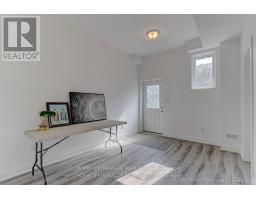 688a Midland Avenue, Toronto, ON M1K4C6 Photo 23
