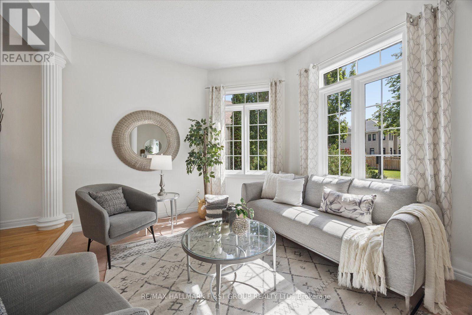2352 CANTERBURY CRESCENT - 3