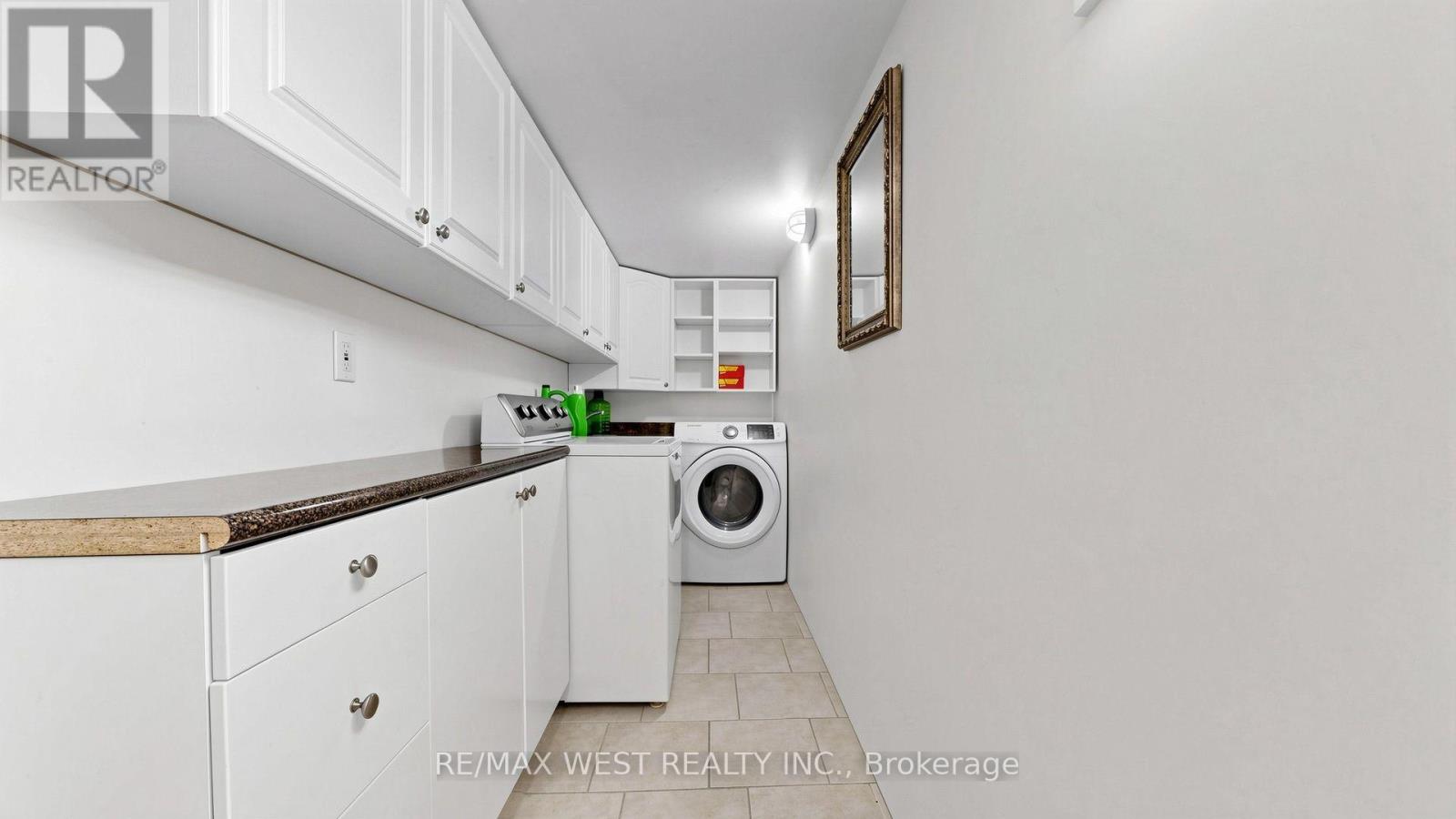 555 MCCOWAN ROAD - Image 41