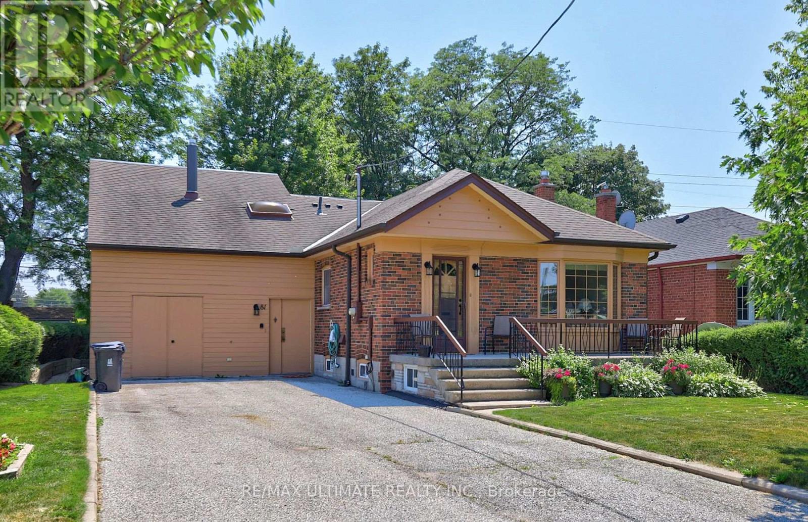 81 FLORA DRIVE - 1