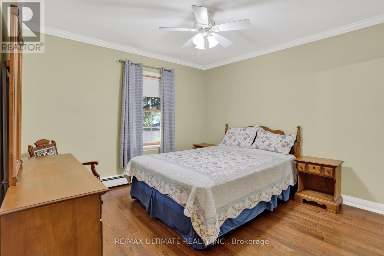 81 FLORA DRIVE - 16