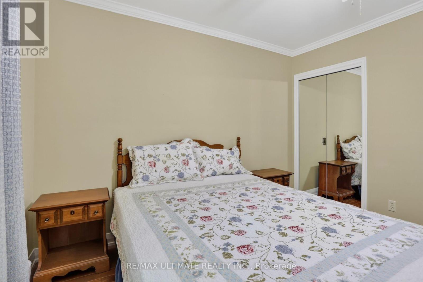 81 FLORA DRIVE - 17