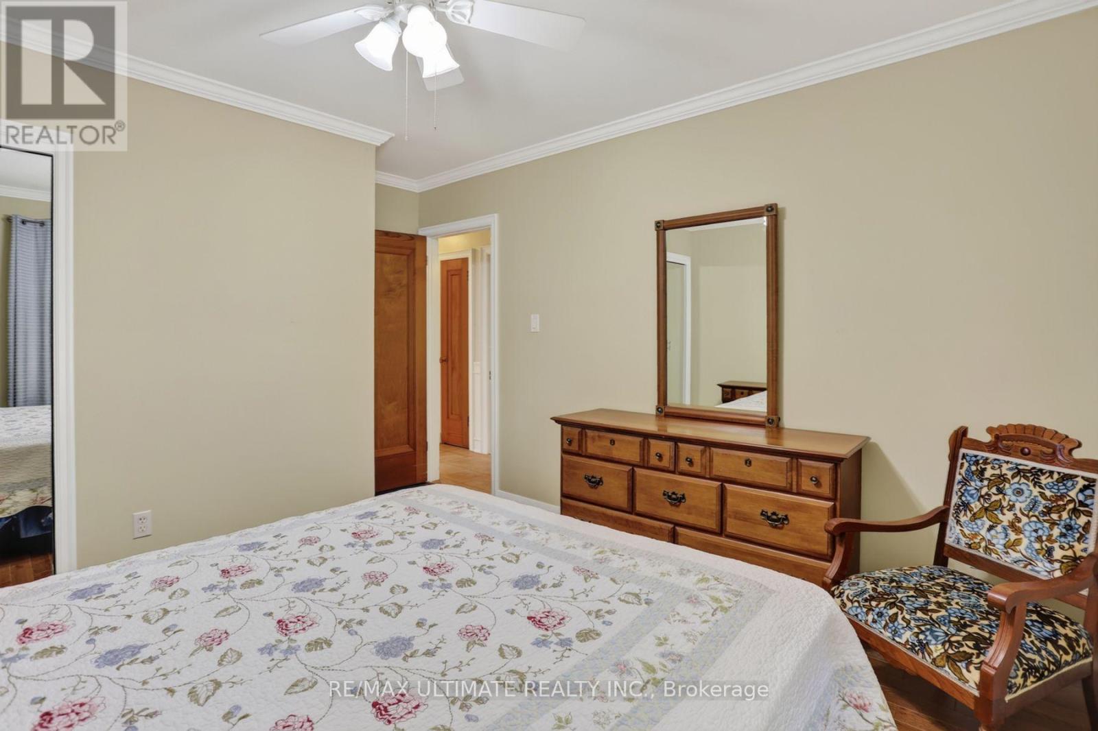 81 FLORA DRIVE - 18