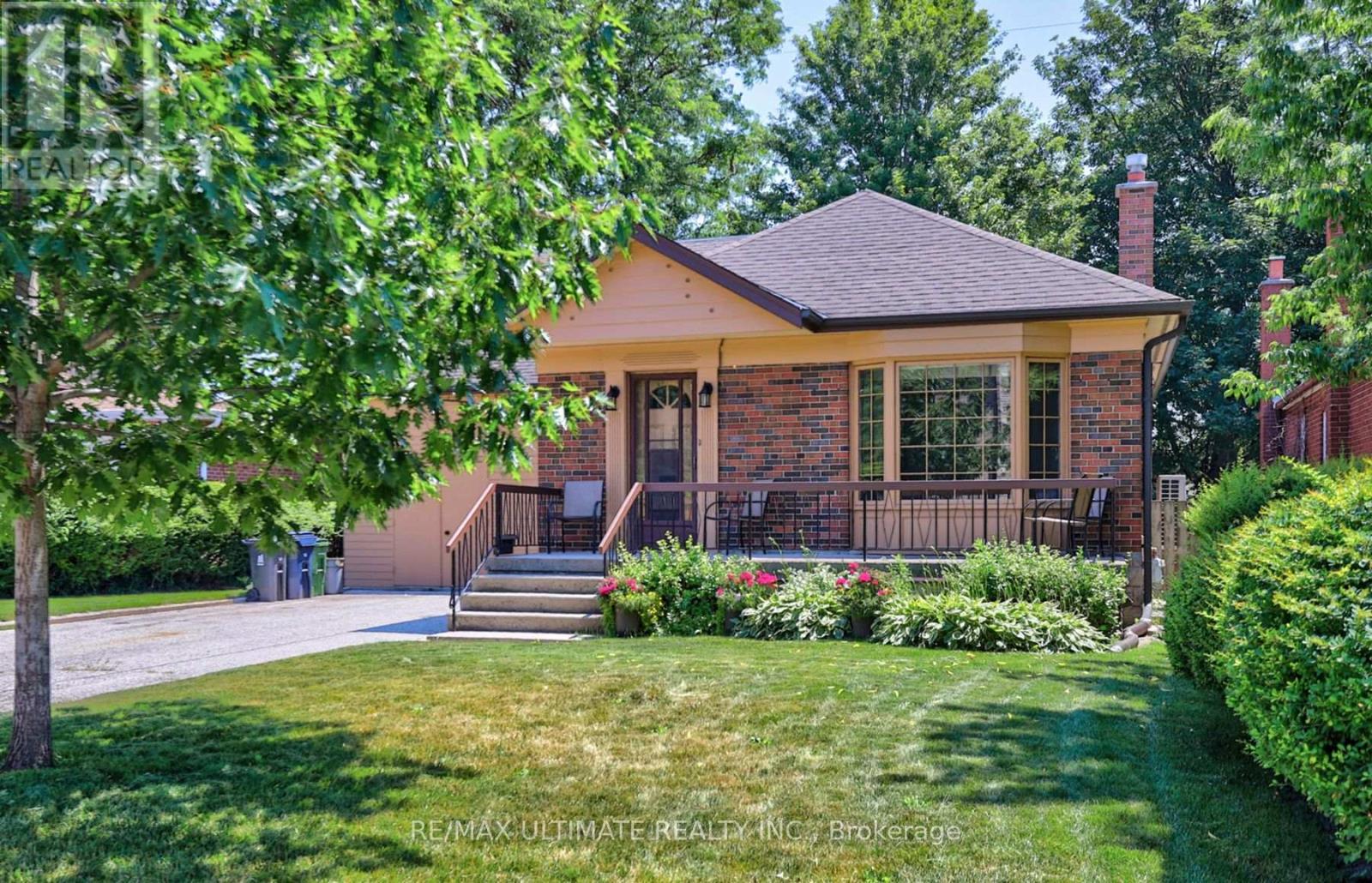 81 FLORA DRIVE - 3